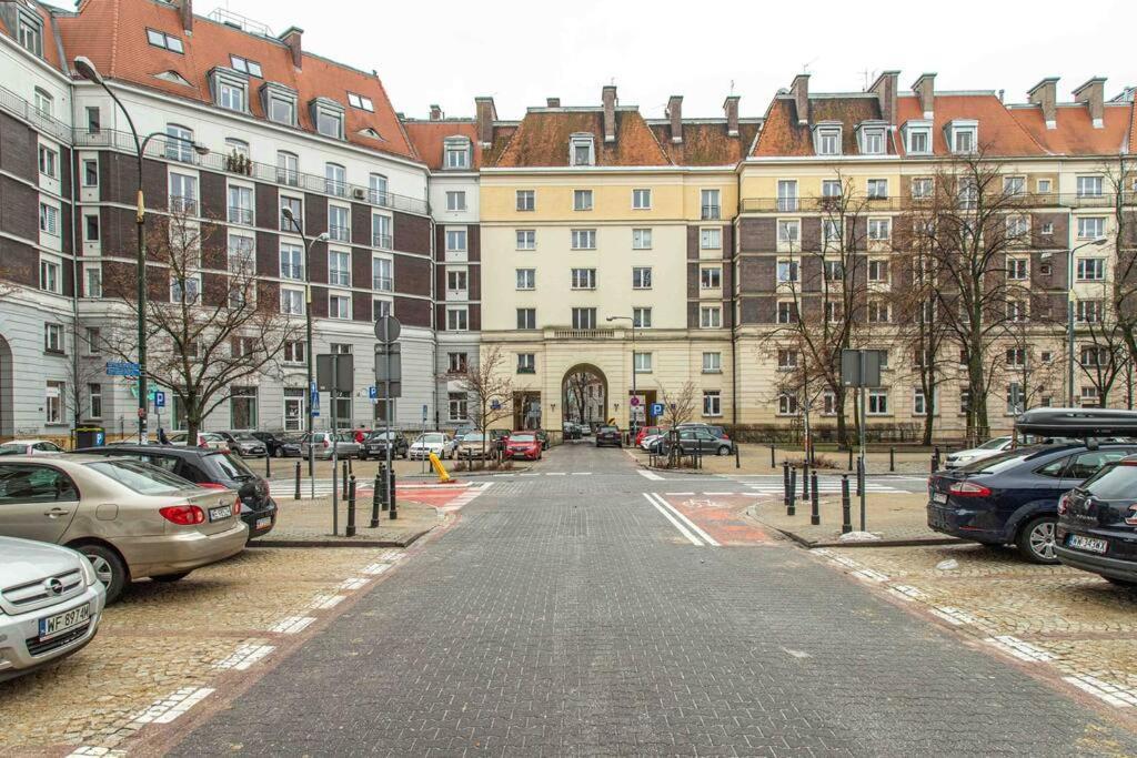 Wyzwolenia Apt , Lazienki Park & Zbawiciela Sq. 2' Warszawa Exteriör bild